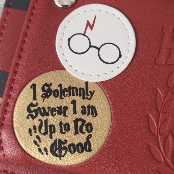 Harry Potter Wallet Wristlet - Picture 9 of 16